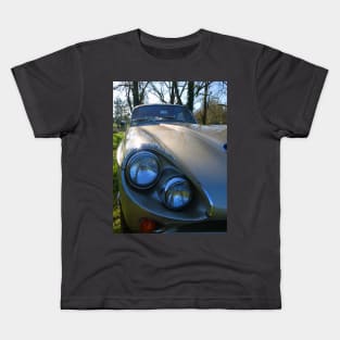 Jensen C-V8, vintage British Sports Tourer, classic automobiles Kids T-Shirt